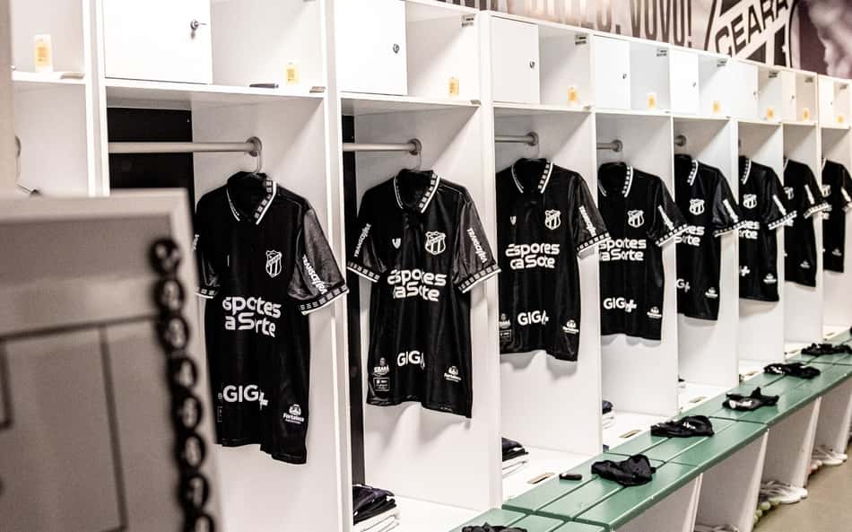 Com mudanças, Ceará está escalado para receber o Santos pelo Brasileirão