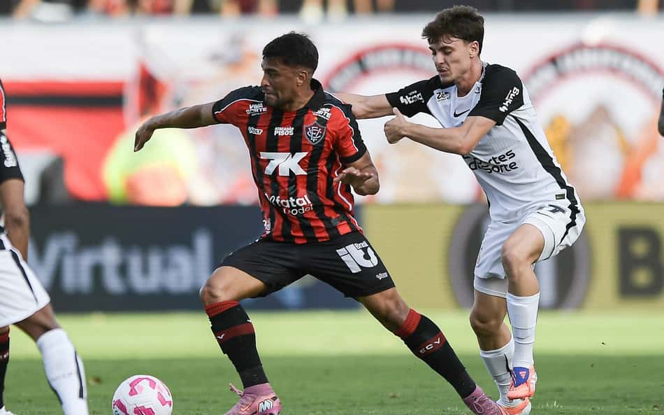 Gol perdido em Vitória x Corinthians revolta torcedores: 'Inacreditável'
