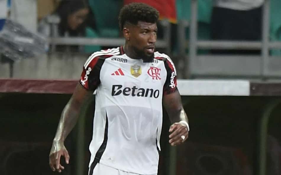 Royal, do Flamengo, vê Palmeiras favorecido por arbitragem: 'Tô assustado'