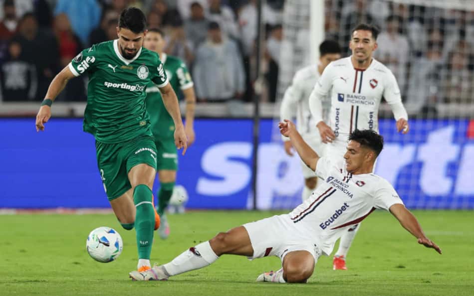 Flaco López em LDU x Palmeiras (Foto: Cesar Greco/Palmeiras/by Canon)