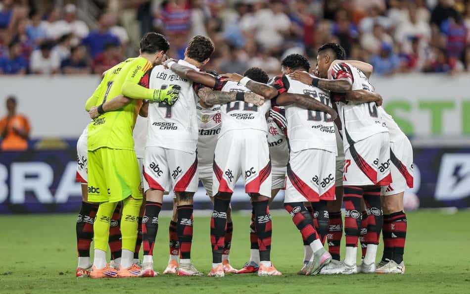 Lance de titular do Flamengo contra o Fortaleza gera revolta: 'Chance clara'