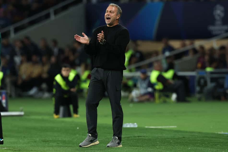 Hansi-Flick incentiva jogadores do Barcelona contra o PSG