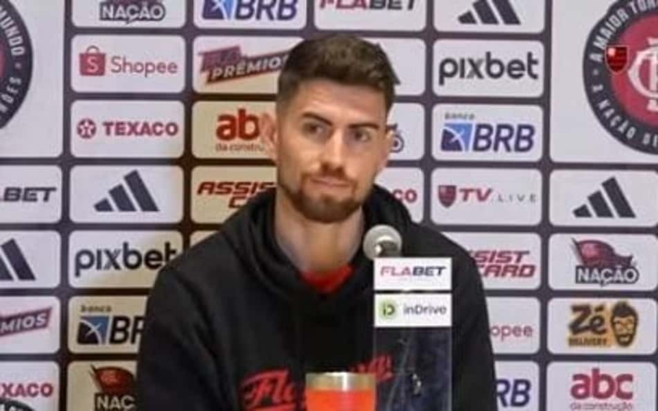 Jorginho durante coletiva do Flamengo no Mundial (Foto: Reprodução Flamengo TV)