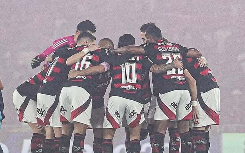 Jornalista critica atuação de jogador do Flamengo contra Cruzeiro: 'Abaixo'