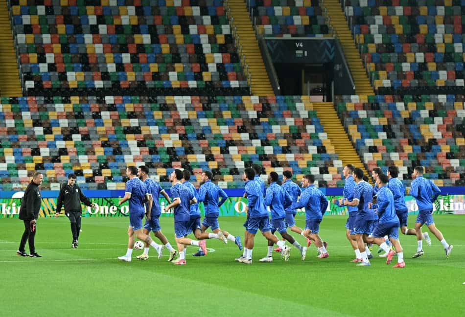 Jogadores de Israel treinam no Bluenergy Stadium antes de jogo contra a Itália, pelas Eliminatórias da Europa