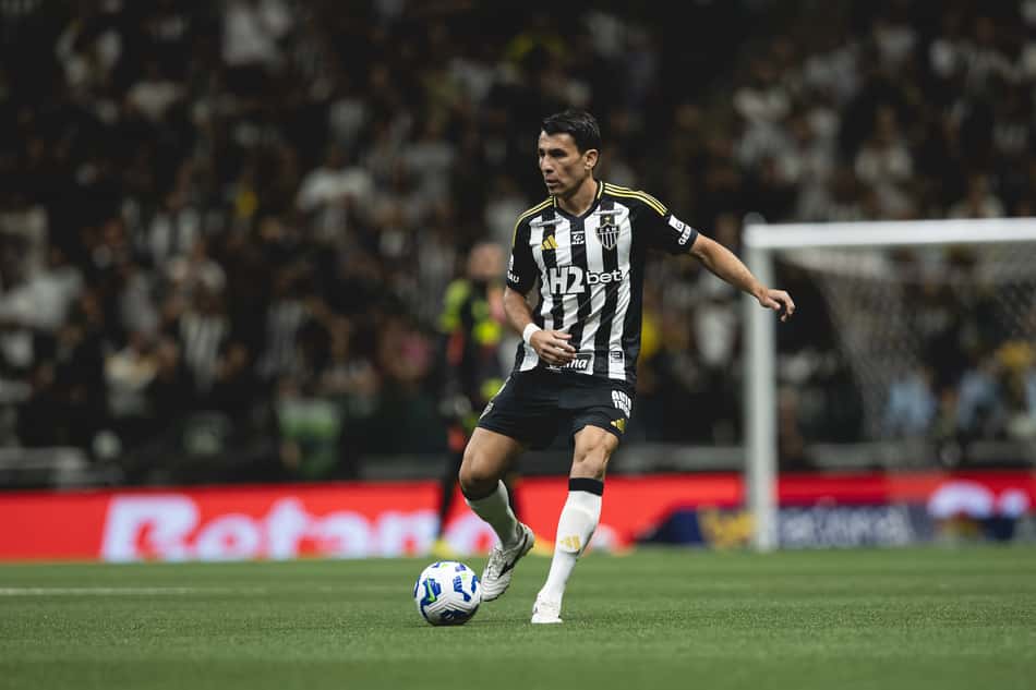 Júnior Alonso convocado atuando pelo Galo (Foto: Pedro Souza)