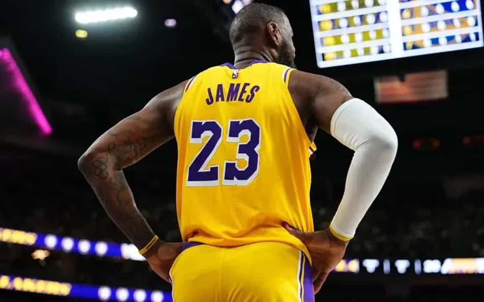 Vem aposentadoria? LeBron James publica vídeo enigmático; veja