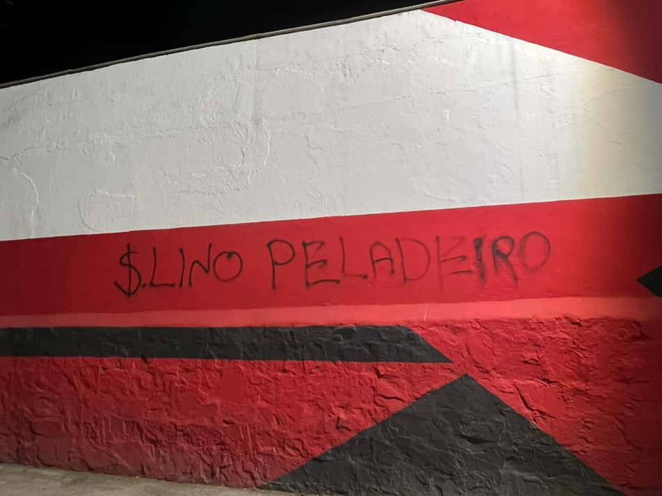 Muro Gávea Flamengo Samuel LinoMuro Gávea Flamengo Samuel Lino