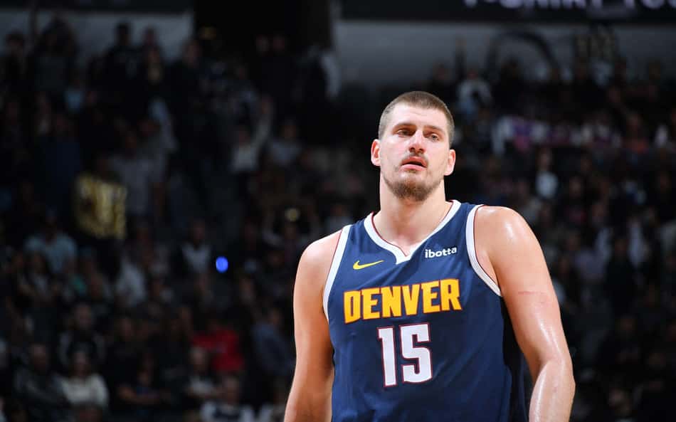 Jokic faz passe bizarro e Denver vence na pré temporada da NBA; veja todos os resultados