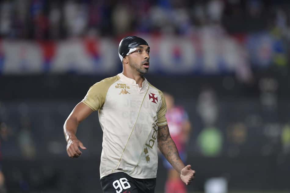 Paulo Henrique jogador do Vasco durante partida contra o Bahia no estadio Sao Januario pelo campeonato Brasileiro A 2025. Foto: Thiago Ribeiro/AGIF
