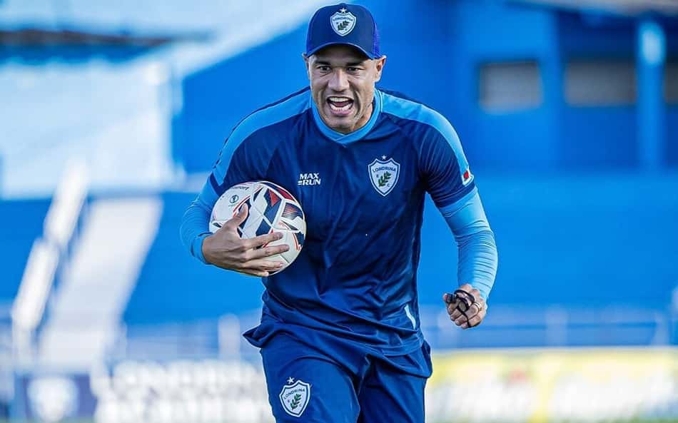 Londrina renova com técnico após acesso e vice na Série C
