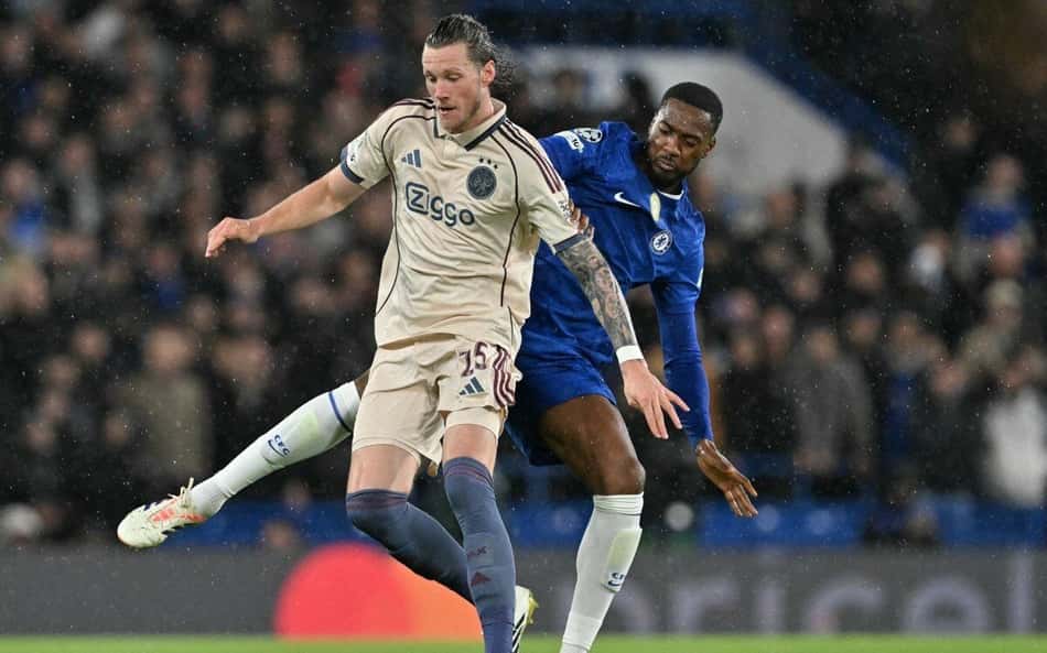SIGA Com Estêvão titular, Chelsea joga contra o Ajax pela Champions