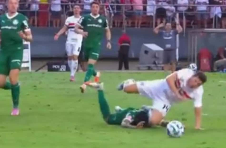 Pênalti não marcado em São Paulo x Palmeiras