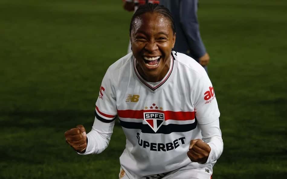 Meia do São Paulo confia em classificação e elogia rival das quartas da Libertadores: 'Muito competente'