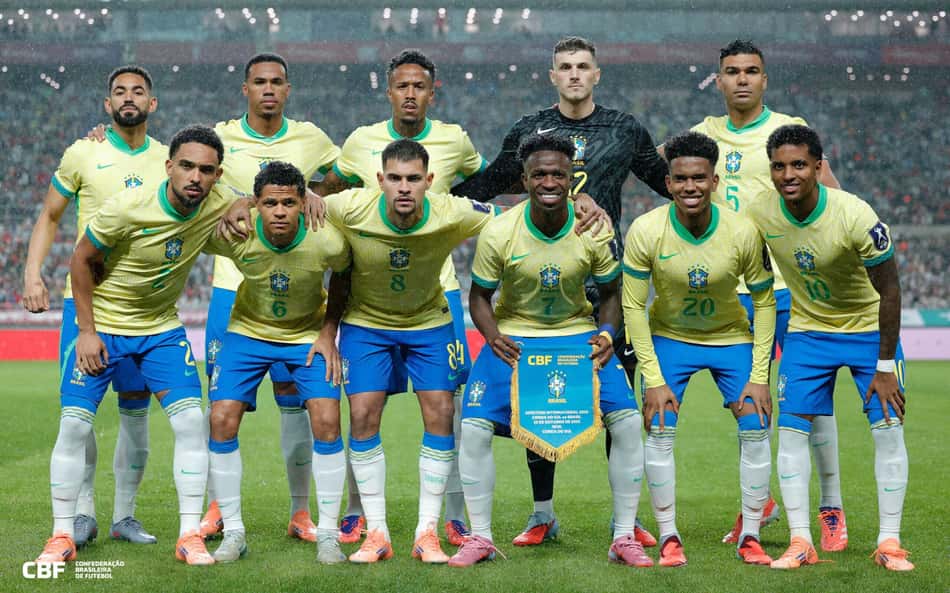 Seleção Brasileira perfilada para jogo contra a Coreia do Sul, na Data Fifa