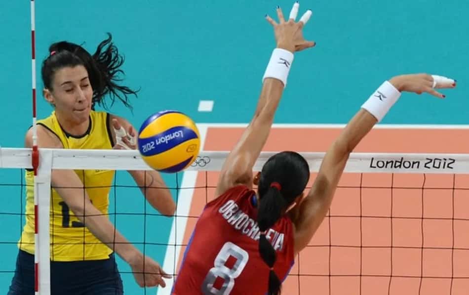 Sheila foi o destaque da partida de Brasil de Rússia nas Olimpíadas de 2012 (Foto: AFP)