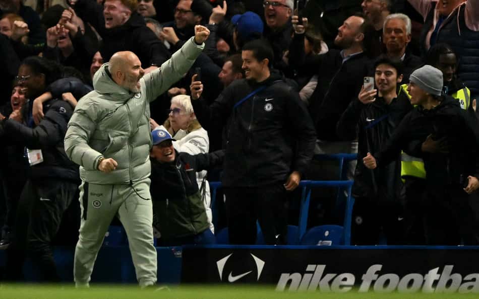 Atitude de técnico do Chelsea após gol de Estêvão viraliza