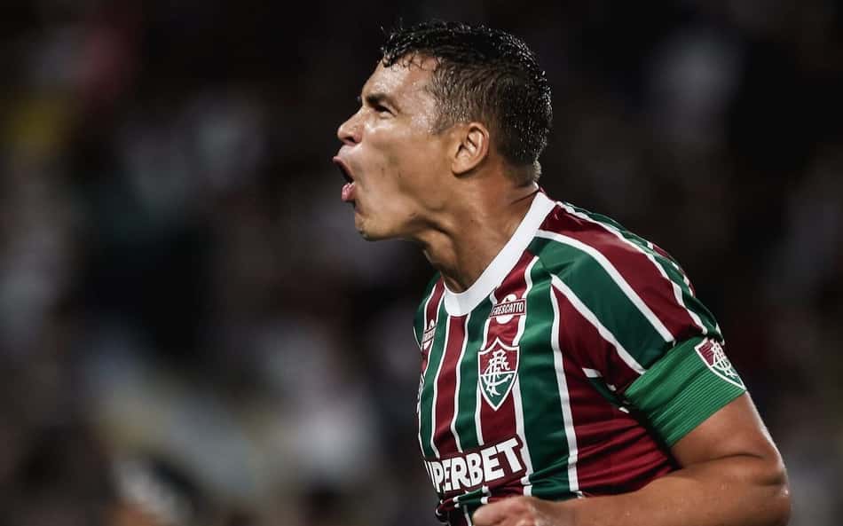 Thiago Silva, do Fluminense, é eleito melhor do mês no Brasileirão