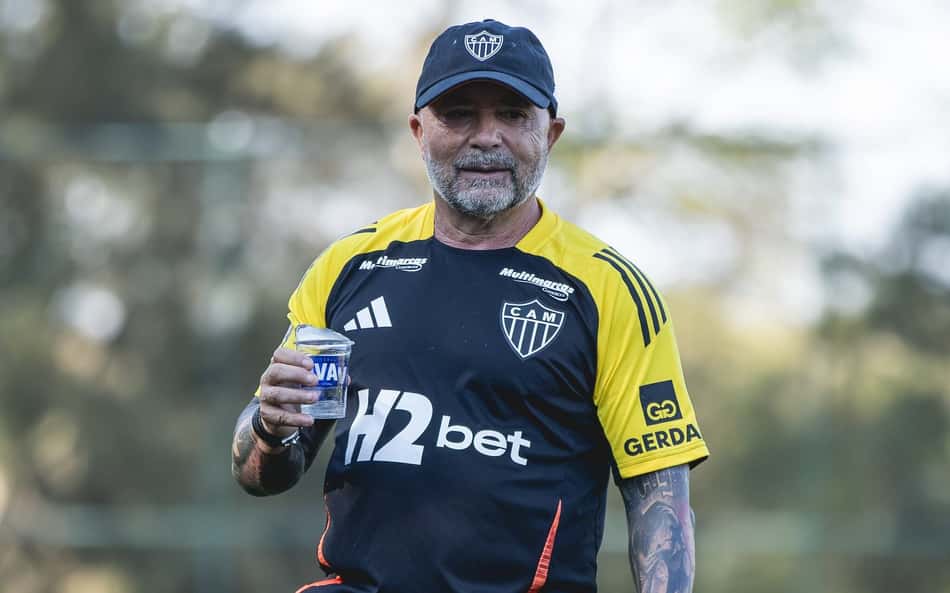 Atlético-MG encara Fluminense sem "pedido da torcida" entre os relacionados
