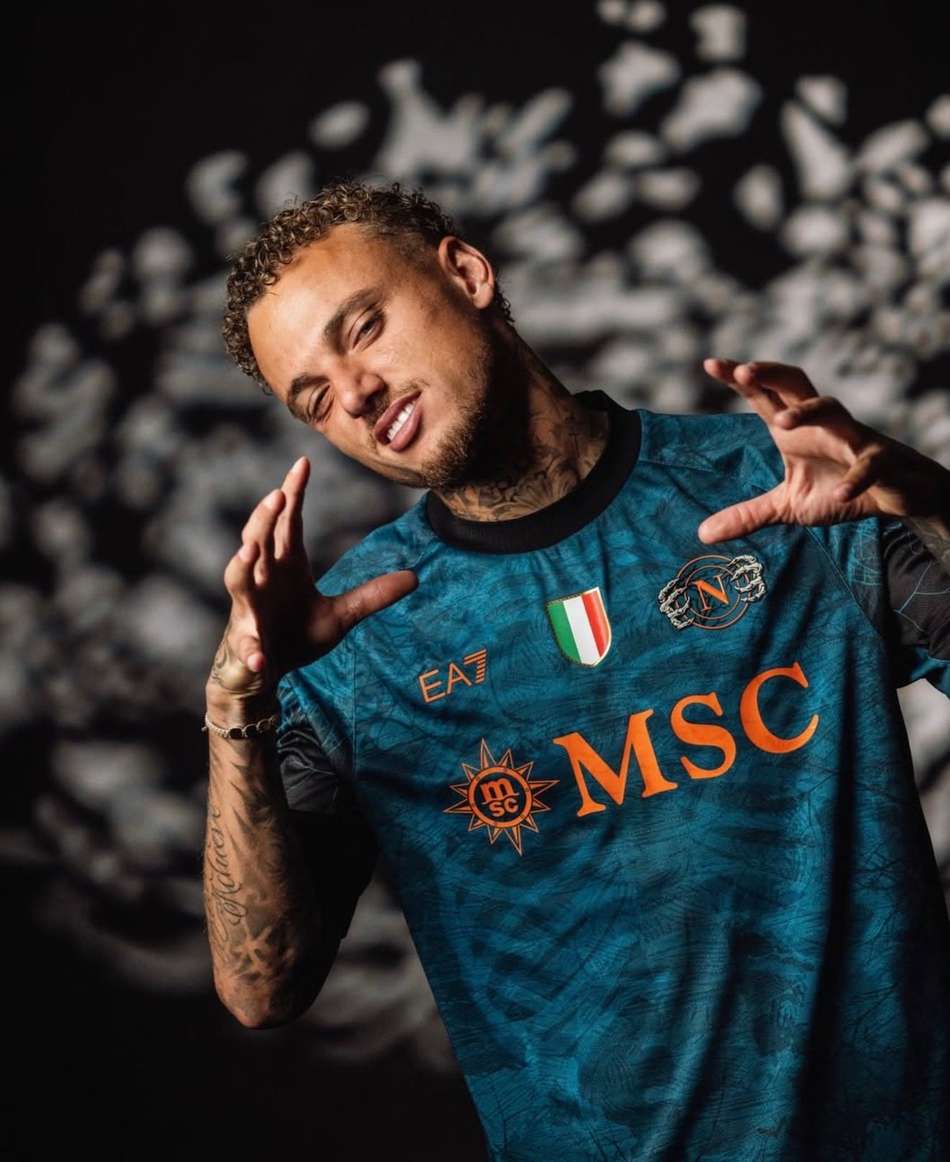 Napoli entrou no clima de Halloween; veja uniformes do dia festivo