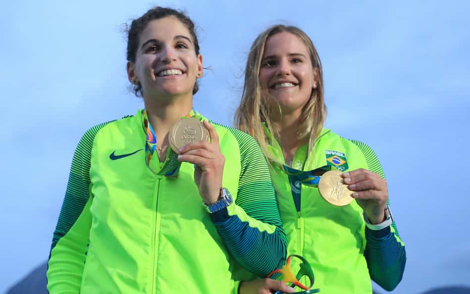 LANCEPRESS! - (Brasil Out) - Rio de Janeiro - 18.08.2016 - Foto de Cleber Mendes/Lancepress! - Jogos Olimpicos Rio 2016- Vela- 49er Fx feminino- Final - dupla brasileira conquista o Ouro- Local : Aterro do Flamengo- Marina da Gloria - NF: Martine Grael e Kahena Kunze