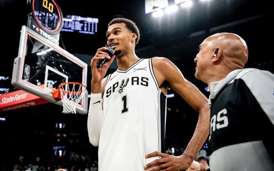 Wemby alcança número histórico e quebra recorde na NBA