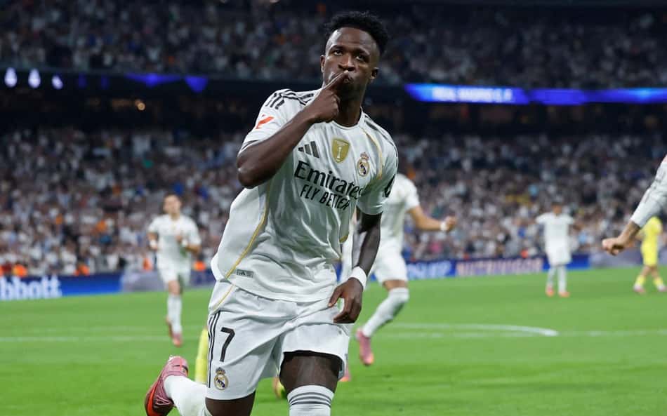 Vini Jr comemora gol do Real Madrid sobre o Villarreal, pela La Liga