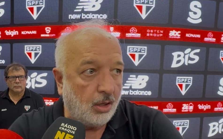 Dirigentes do São Paulo protestam contra arbitragem após clássico: 'Vergonha'