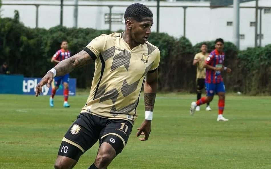 Ex-Fluminense, Yony González celebra fase artilheira da carreira e vive grande momento