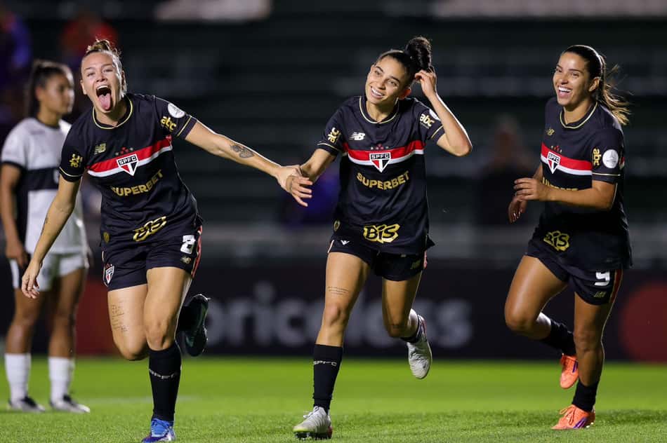 São Paulo comemora classificação às quartas da Libertadores Feminina. (Foto: Staff Images Woman/Conmebol)