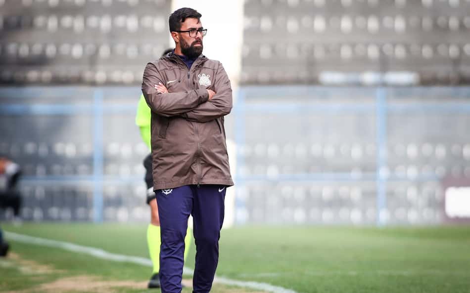 Corinthians demitiu o técnico da equipe Sub-17, Raphael Lauruccia