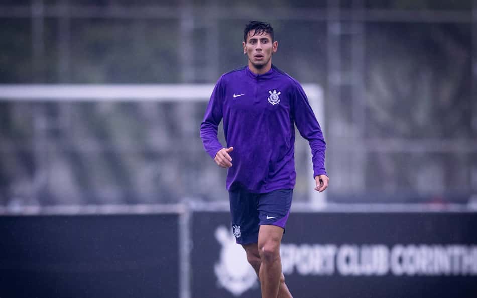 Corinthians treina estratégias para enfrentar o Santos; veja como foi