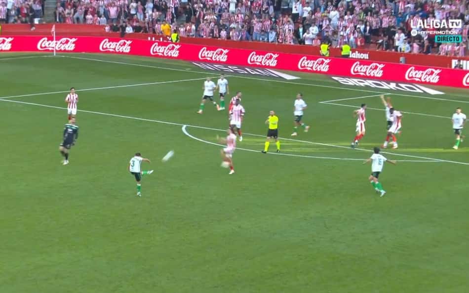 Momento em que juíz apita o final do jogo. (Foto: Reprodução)