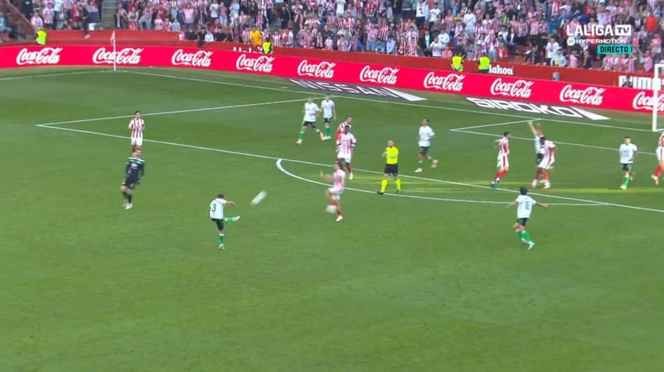 Momento em que juíz apita o final do jogo. (Foto: Reprodução)