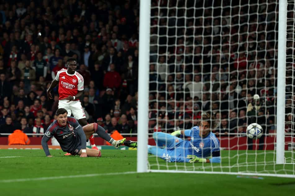 Pela Champions League, o Arsenal venceu o Olympiacos por 2 a 0 (Foto: Adrian Dennis / AFP)