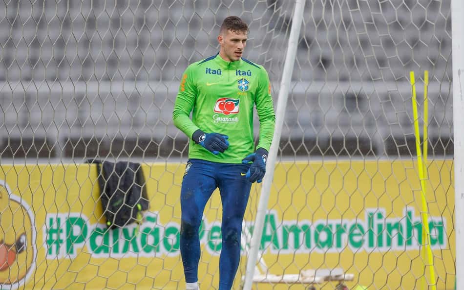 Bento diz que deve ser titular do gol do Brasil contra a Coreia do Sul
