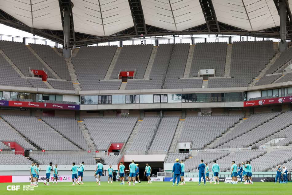 Na quinta, Brasil fez treino de reconhecimento no Seul World Cup Stadium