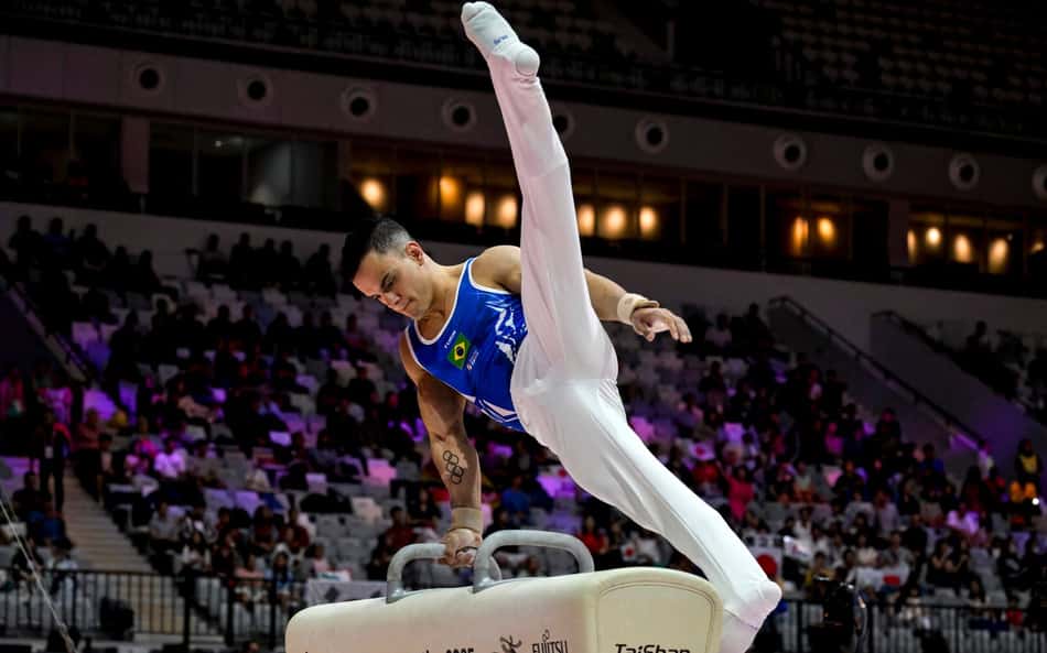 Mundial de Ginástica: Caio Souza garante top-10 no individual geral