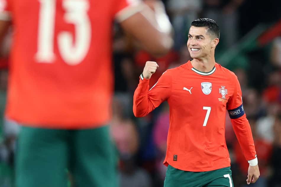 Cristiano Ronaldo marcou dois gols no duelo entre Portugal e Hungria nas Eliminatórias (Foto: PATRICIA DE MELO MOREIRA / AFP)