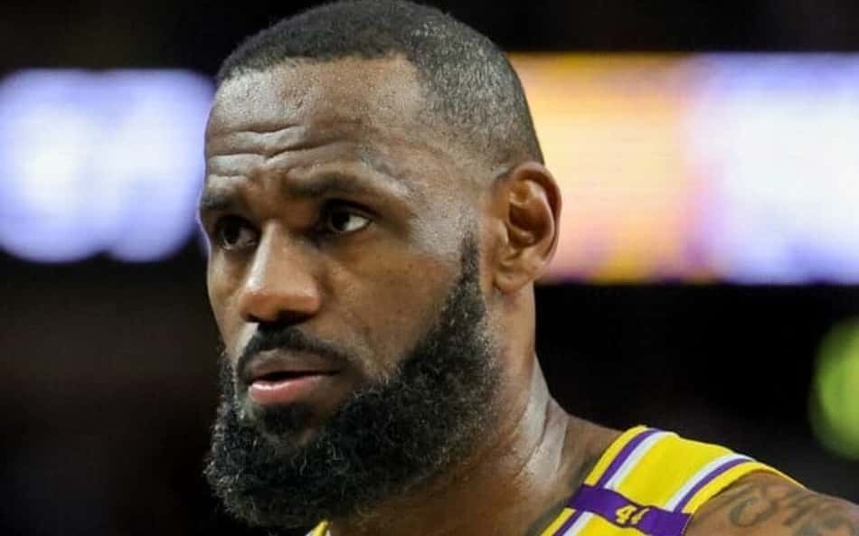Técnico dos Lakers dispara após anúncio de LeBron: 'Vocês são idiotas'