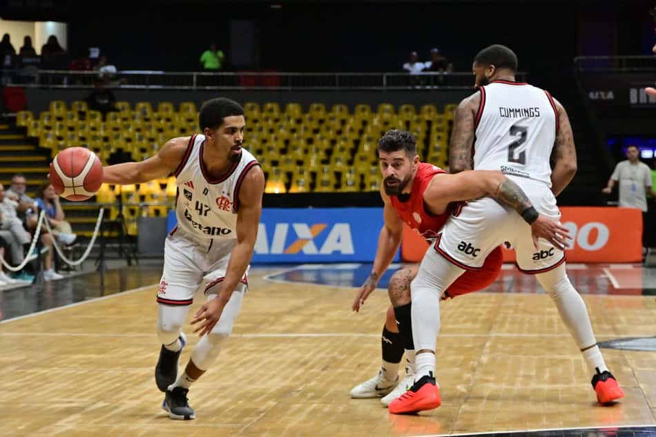 Flamengo é finalista do Torneio de Abertura do NBB