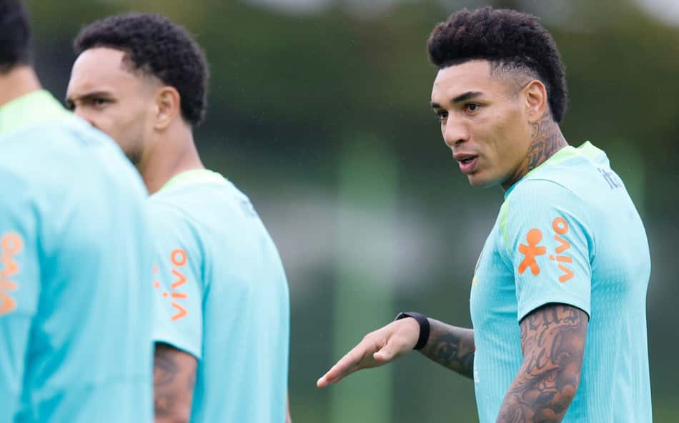 Igor Jesus comemora retorno à Seleção e celebra reencontro com ex-companheiros de Botafogo