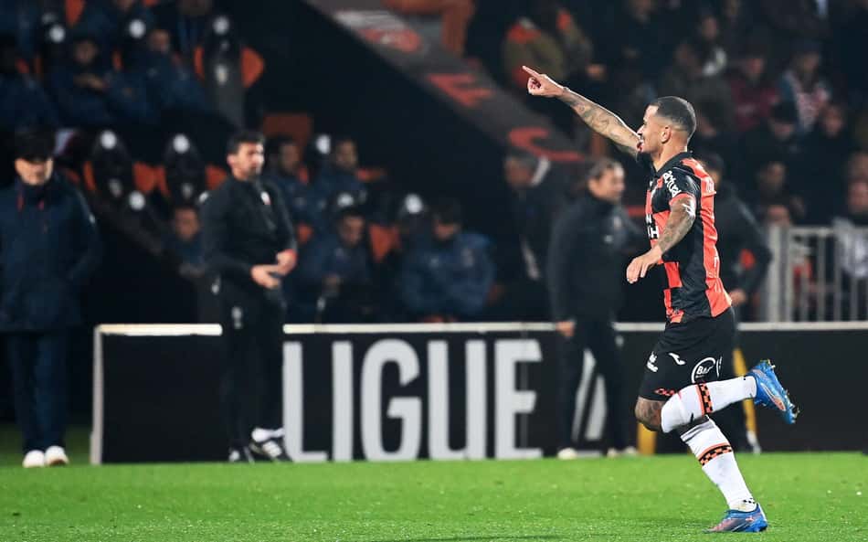 Brasileiro brilha contra o PSG; rivais tropeçam: veja como foi a rodada da Ligue 1