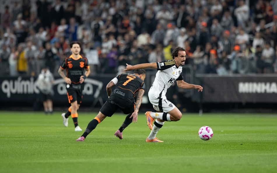 Atlético-MG e Corinthians na Arena Corinthians pelo Campeonato Brasileiro (Foto: Joisel Amaral/AGIF)