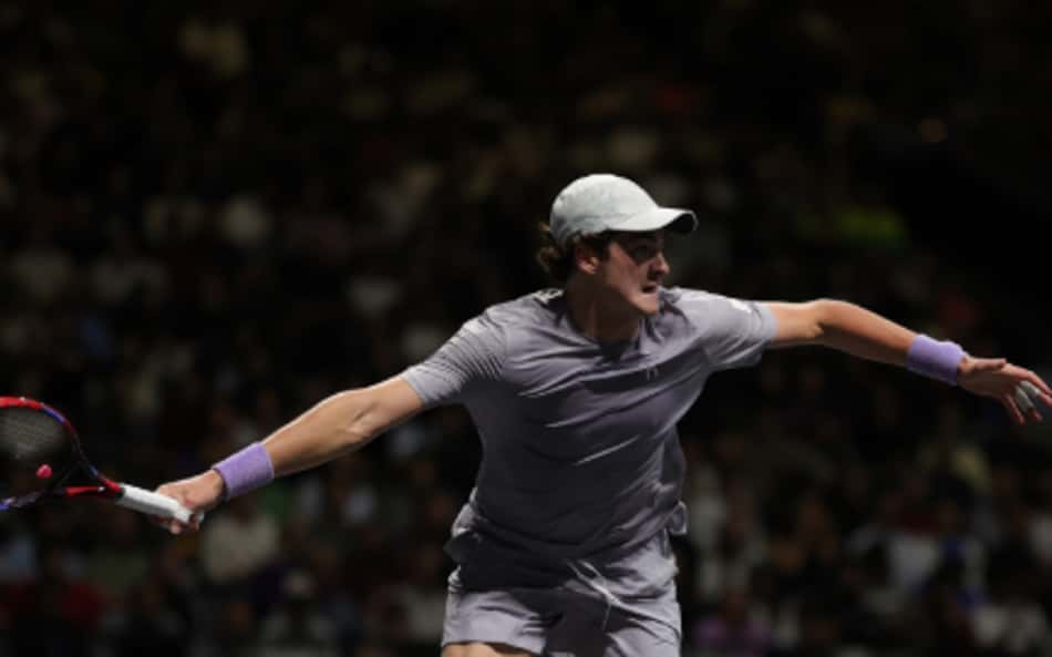 João Fonseca na vitória na estreia do Masters 1000 de Paris (Divulgação)