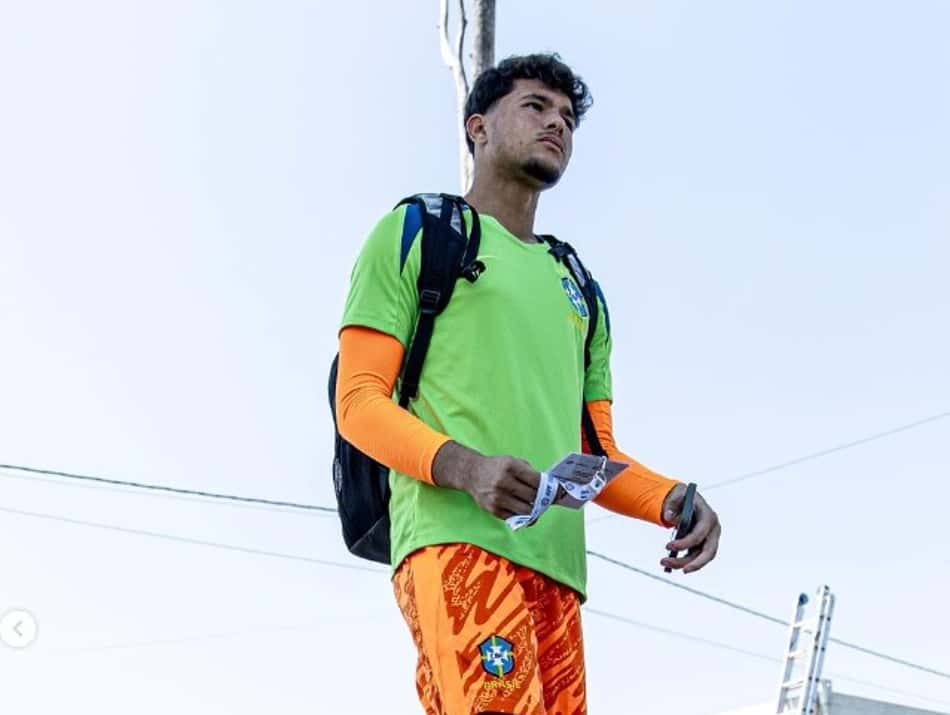 Bruno Samudio defende a Seleção Brasileira Sub-15 (Foto: Reprodução/Instagram)