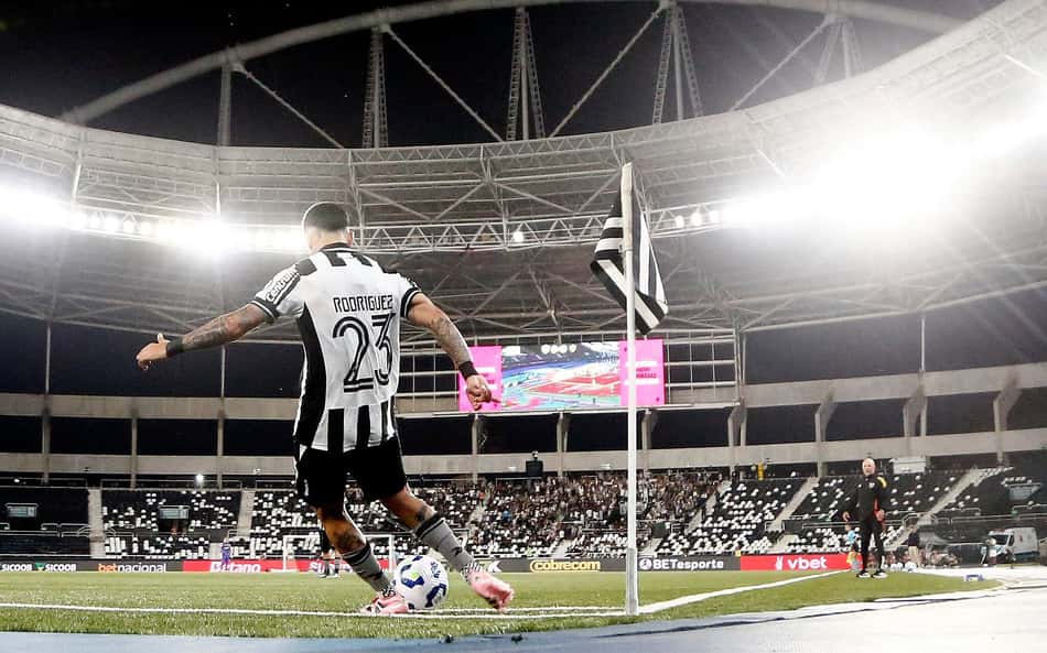 Botafogo fechou patrocínio para as costas do uniforme (Foto: Vitor Silva/Botafogo)