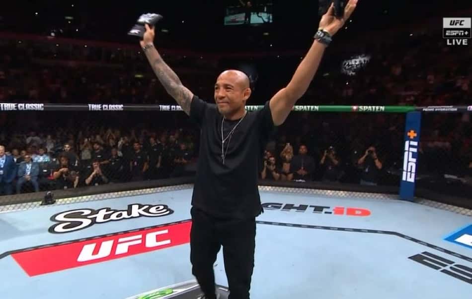José Aldo é homenageado no UFC Rio (Foto: Reprodução/UFC)
