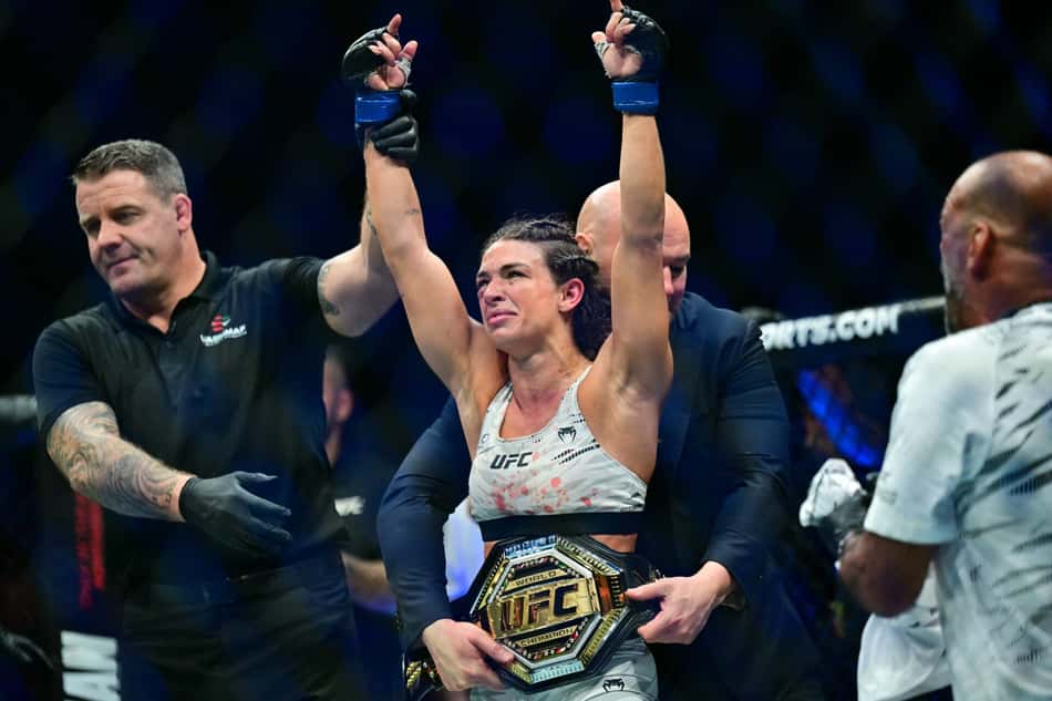 Mackenzie se consagrou campeã do peso palha do UFC (Foto: Giuseppe CACACE / AFP)