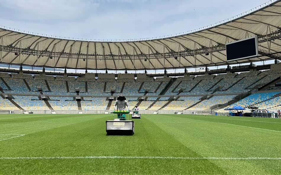 Gramado do Maracanã recebe manutenção antes de sequência de Fla e Flu